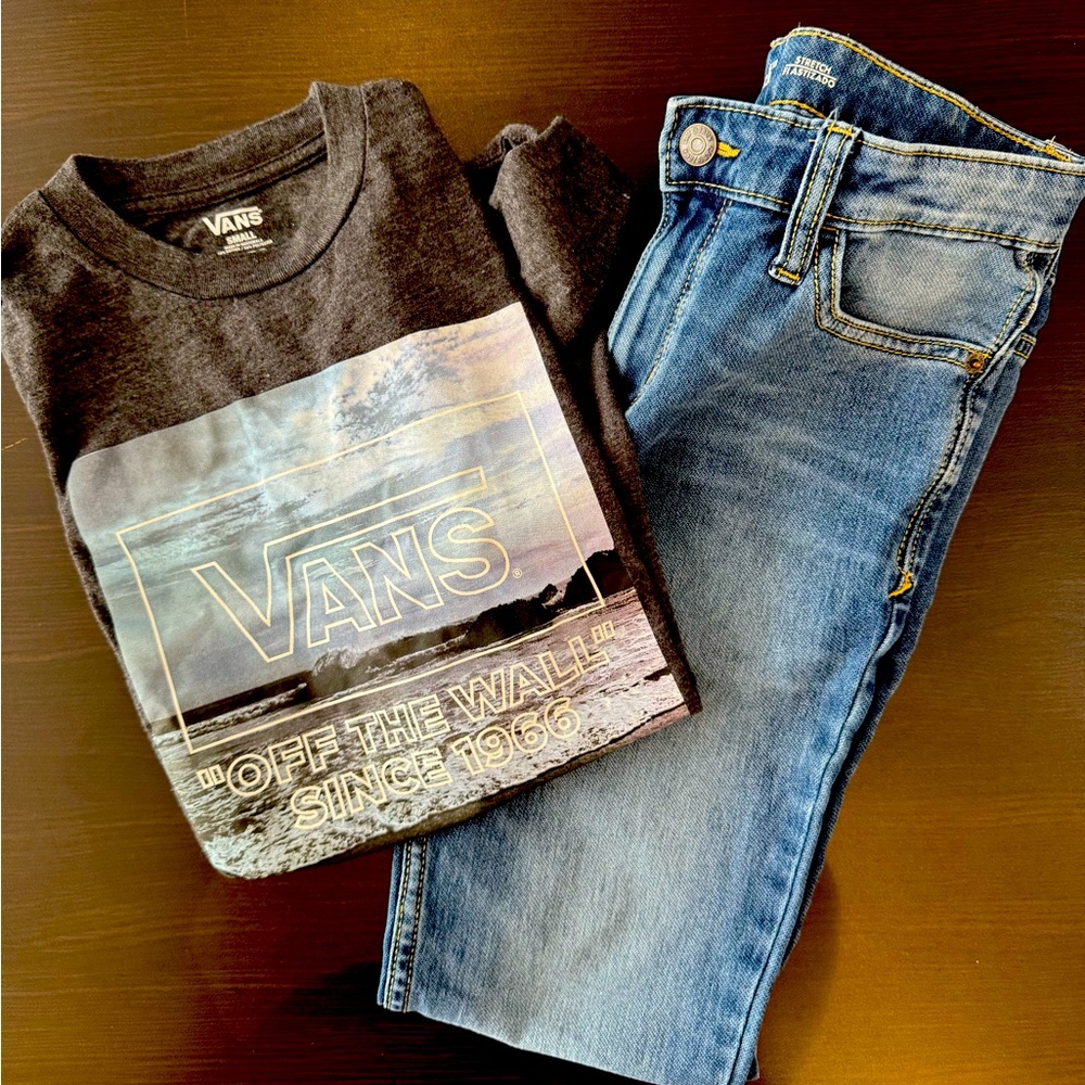 Vans Charcoal Gray Tee and Jeans